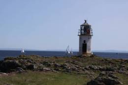 Lighthouse at Glen Callum Bay
